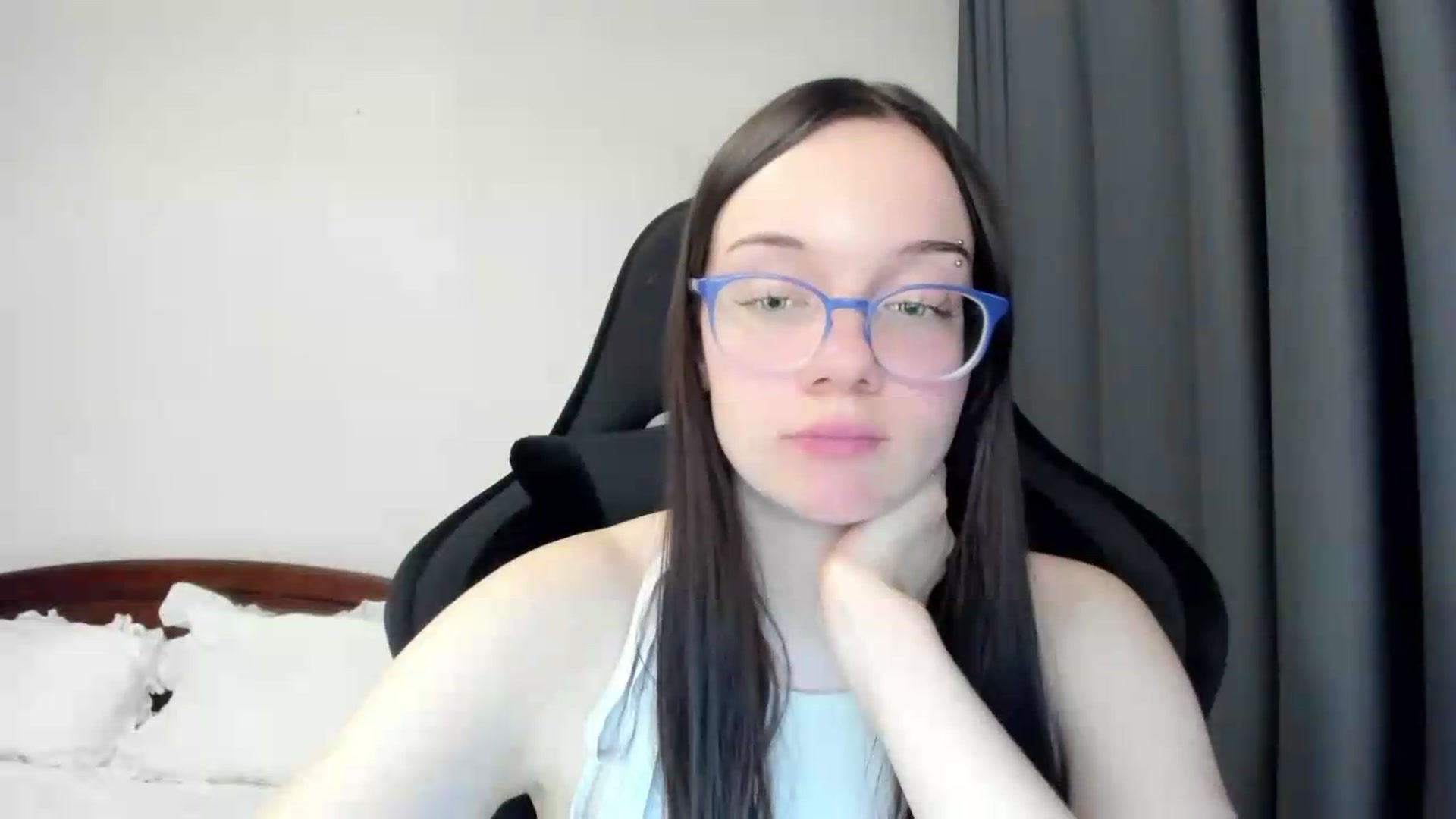 Gallery image thumbnail from Baby_Melania's myfreecams stream on, 05/20/2026, 23:17 image 11 of 20