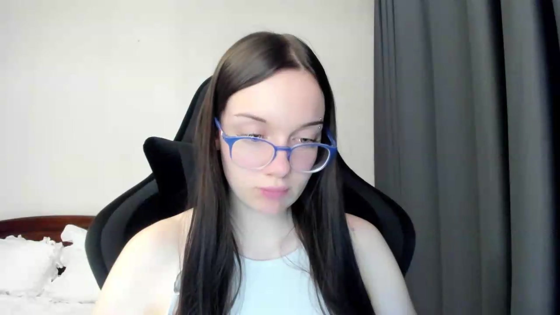 Gallery image thumbnail from Baby_Melania's myfreecams stream on, 05/20/2026, 23:17 image 14 of 20