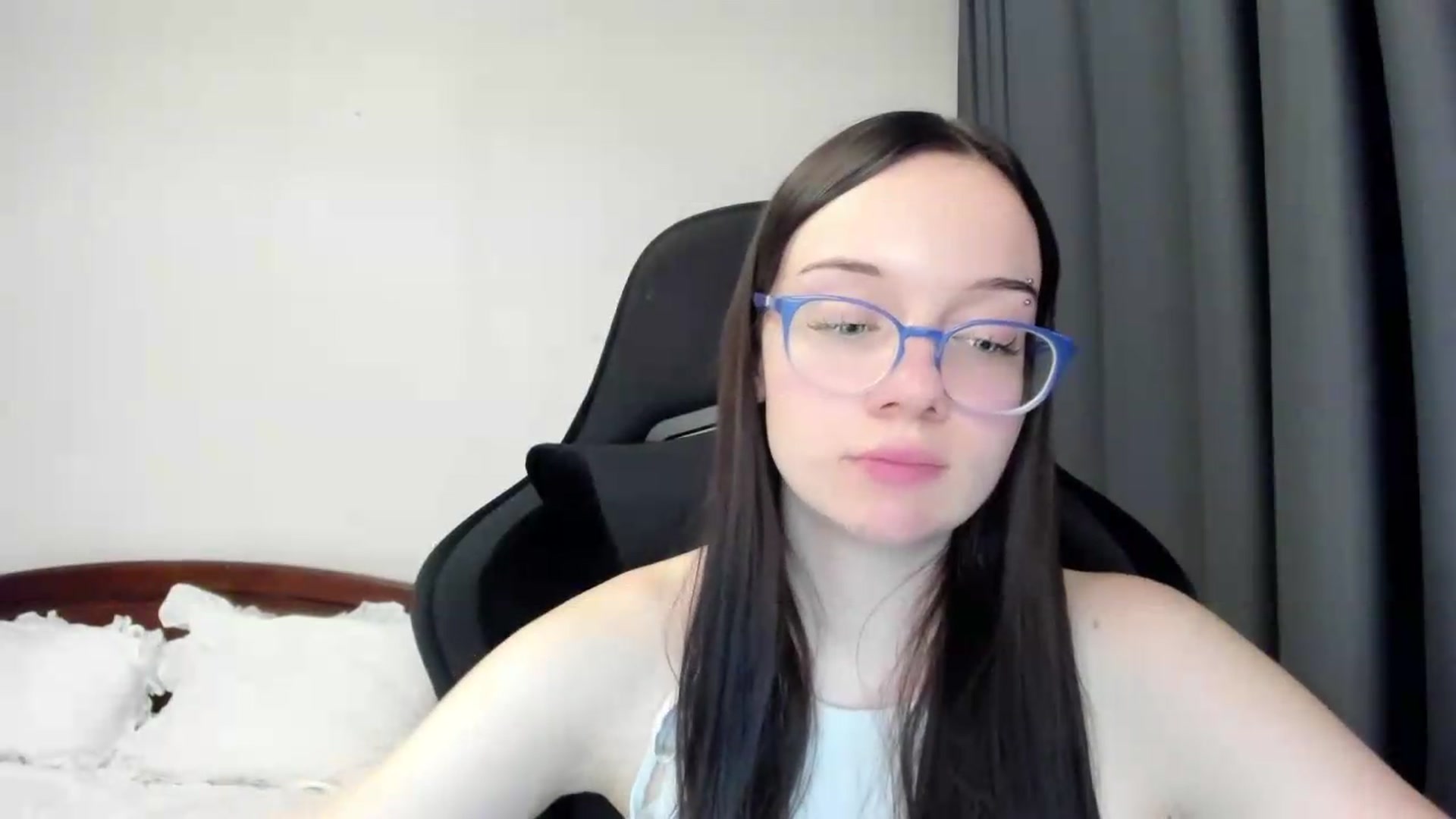Gallery image thumbnail from Baby_Melania's myfreecams stream on, 05/20/2026, 23:17 image 12 of 20