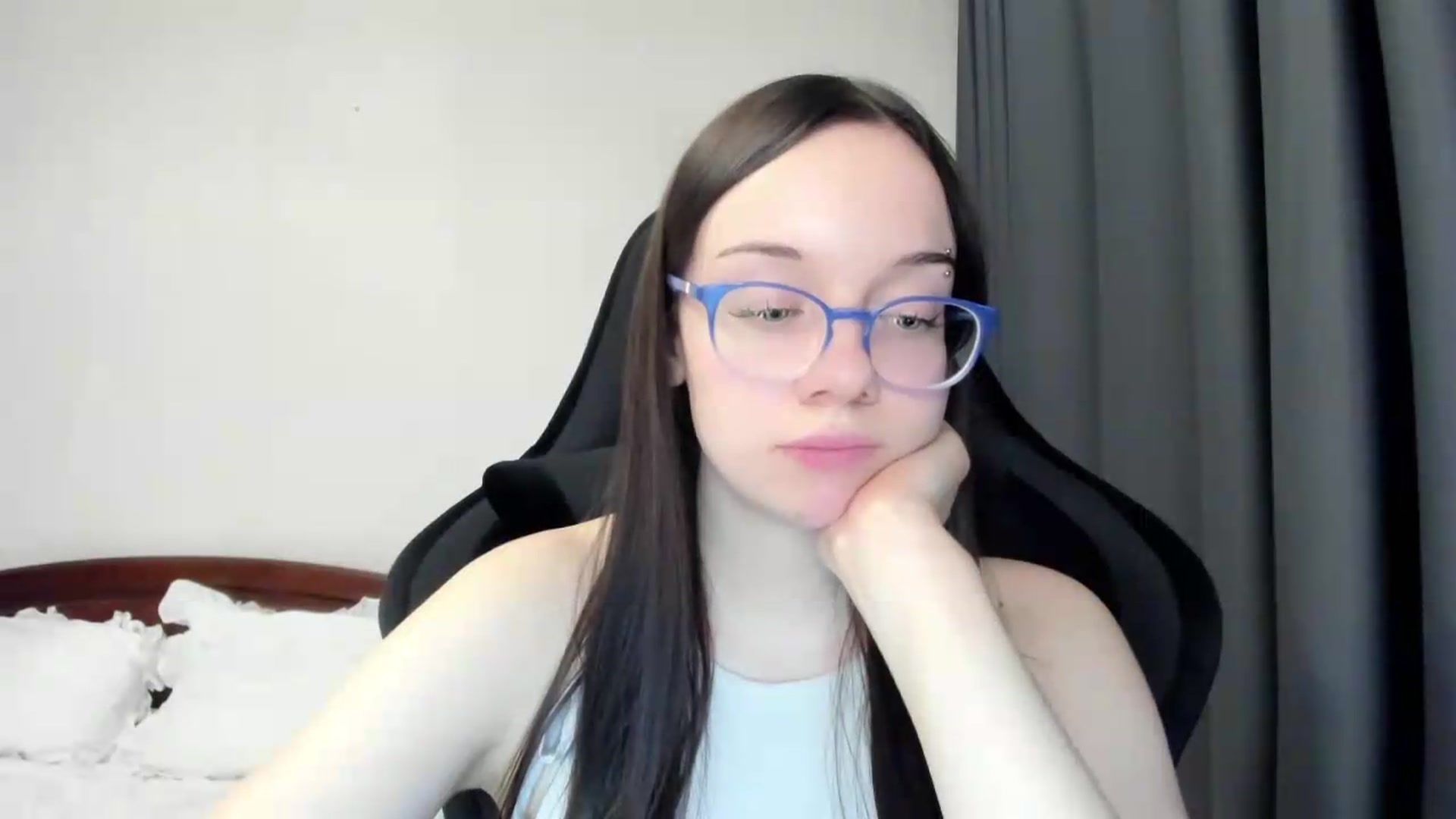Gallery image thumbnail from Baby_Melania's myfreecams stream on, 05/20/2026, 23:17 image 7 of 20
