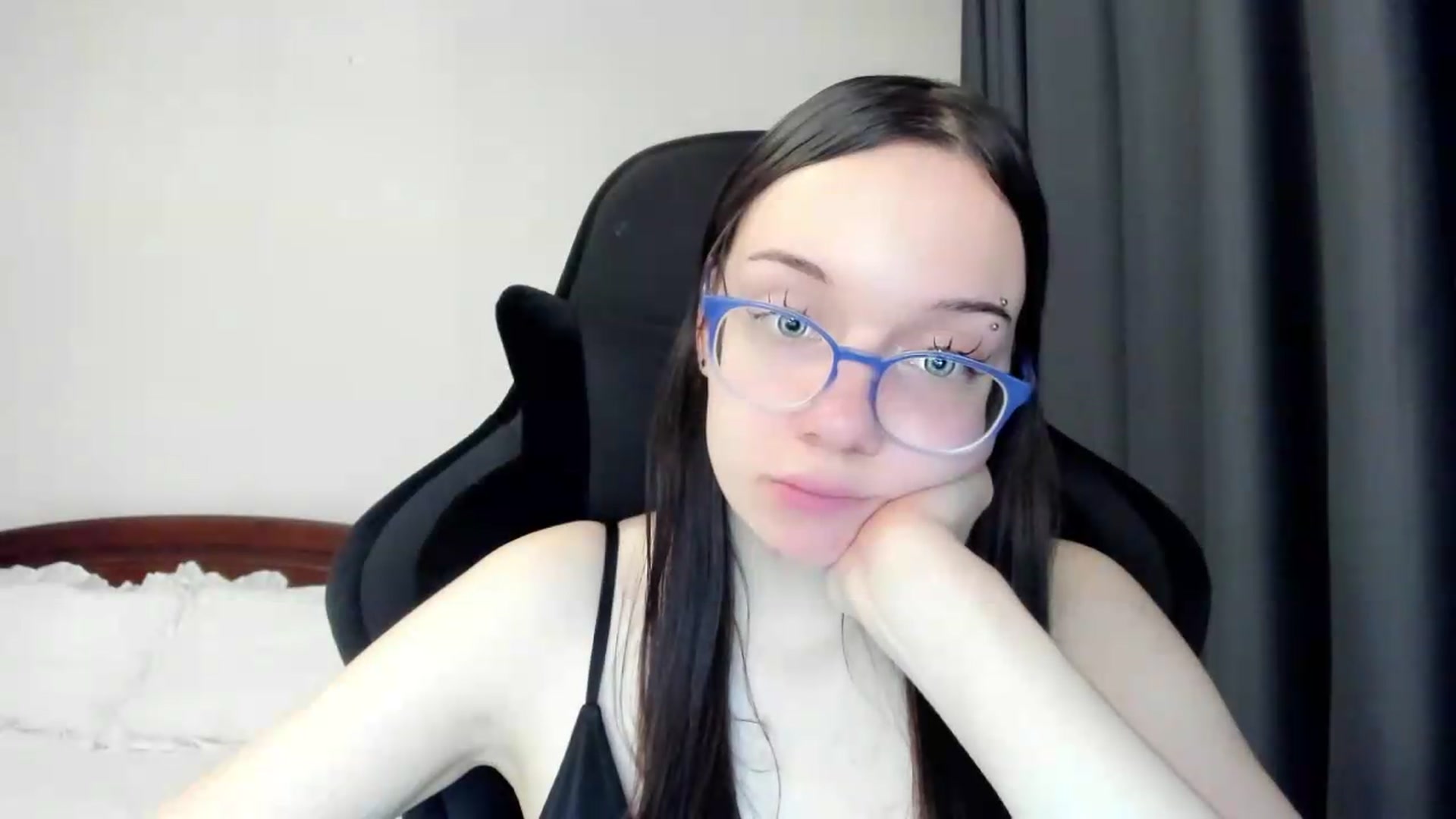 Gallery image thumbnail from Baby_Melania's myfreecams stream on, 05/22/2026, 24:41 image 3 of 20