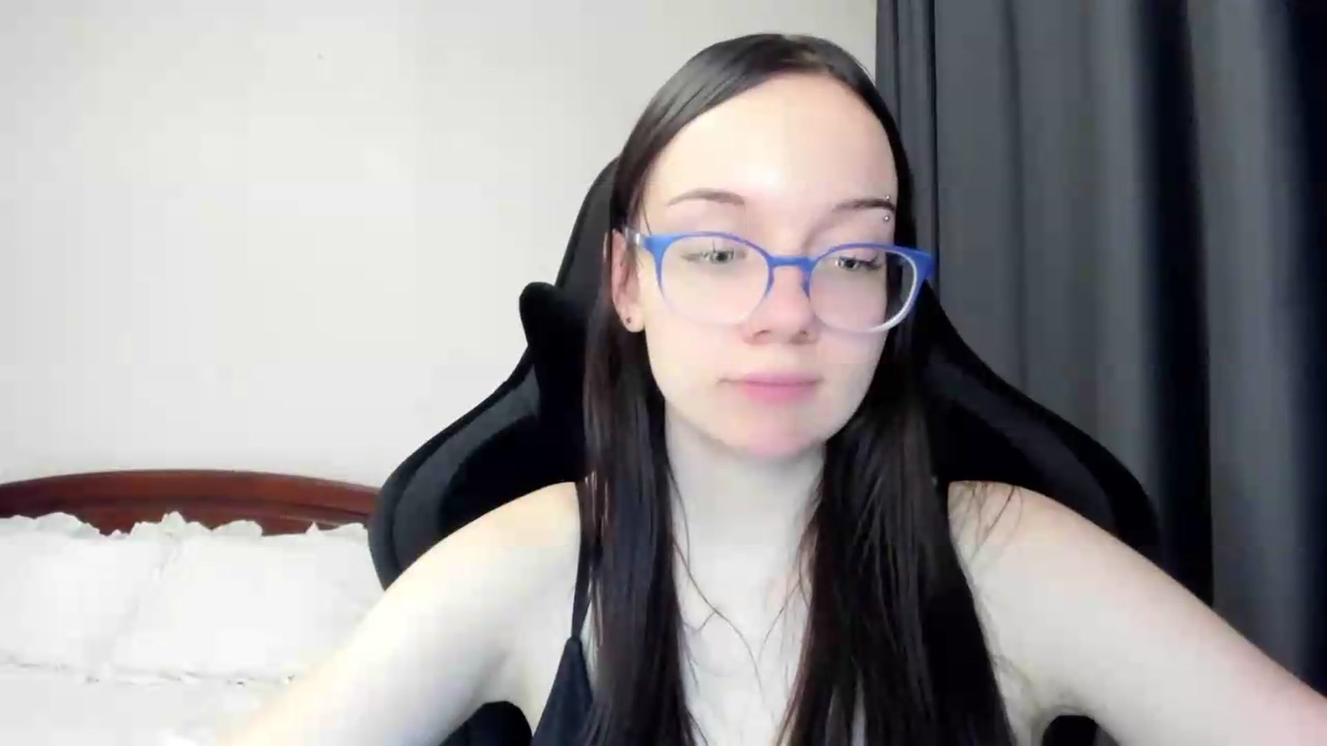 Gallery image thumbnail from Baby_Melania's myfreecams stream on, 05/22/2026, 24:41 image 10 of 20