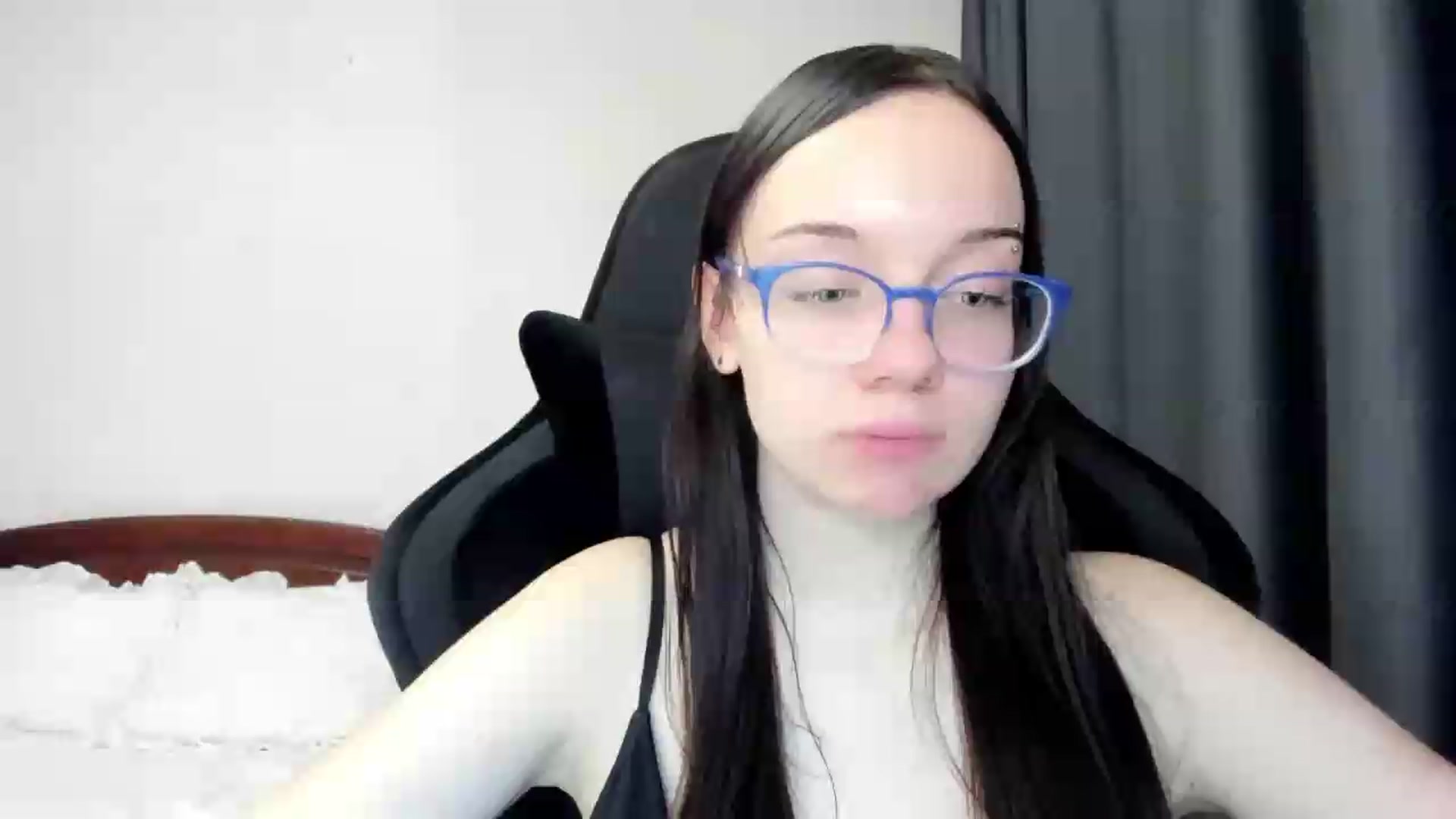 Gallery image thumbnail from Baby_Melania's myfreecams stream on, 05/22/2026, 24:41 image 1 of 20