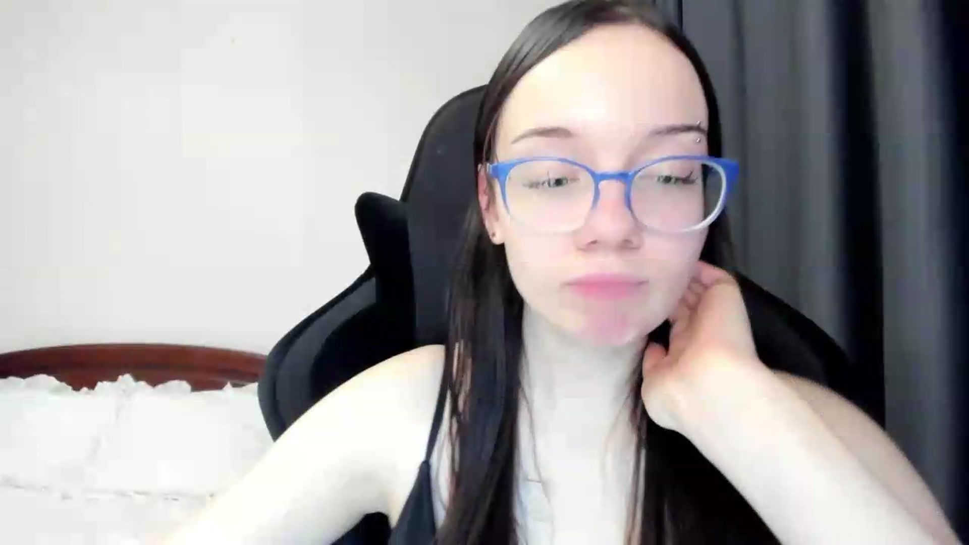 Gallery image thumbnail from Baby_Melania's myfreecams stream on, 05/22/2026, 24:41 image 5 of 20