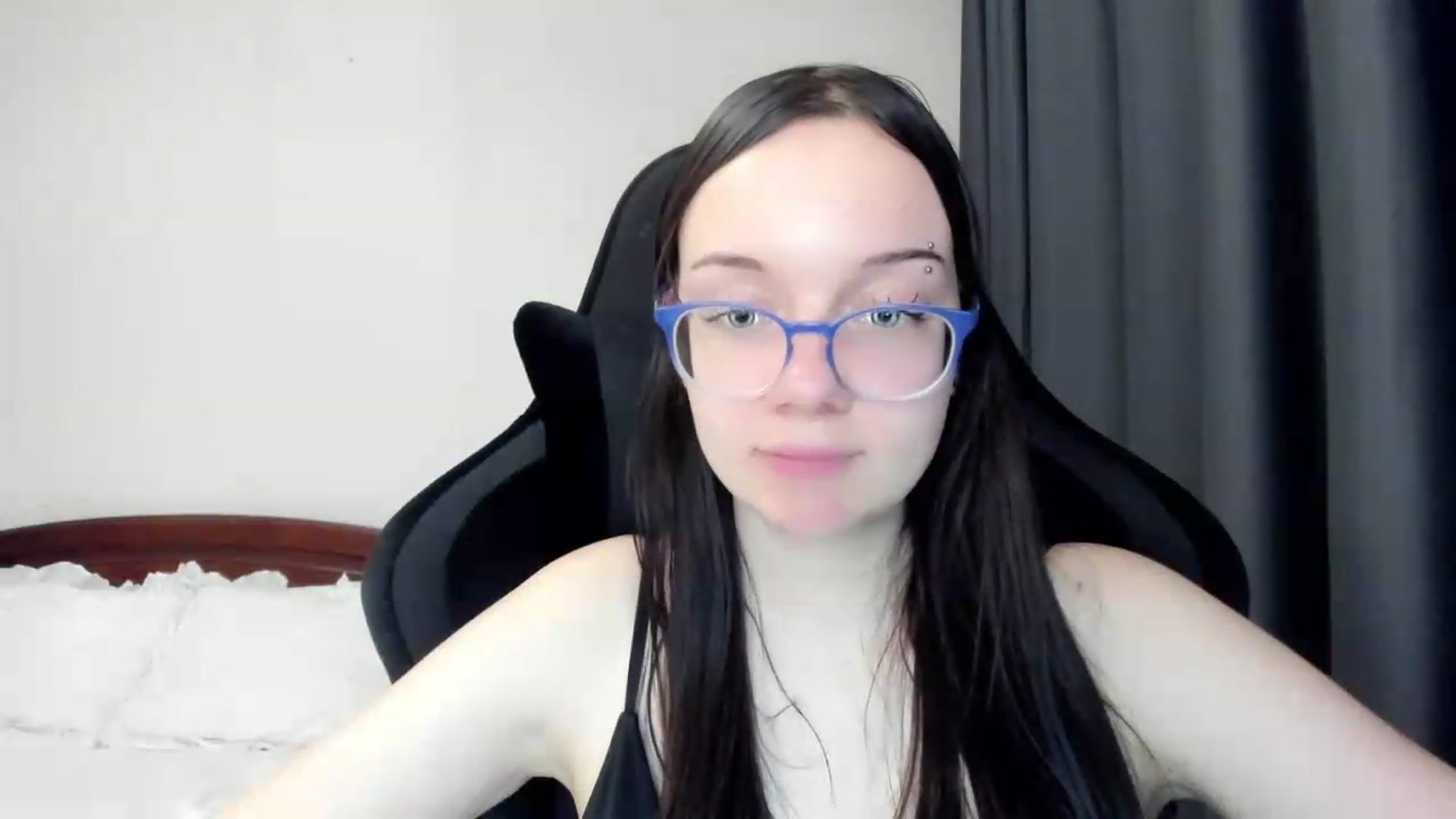 Gallery image thumbnail from Baby_Melania's myfreecams stream on, 05/22/2026, 24:41 image 7 of 20