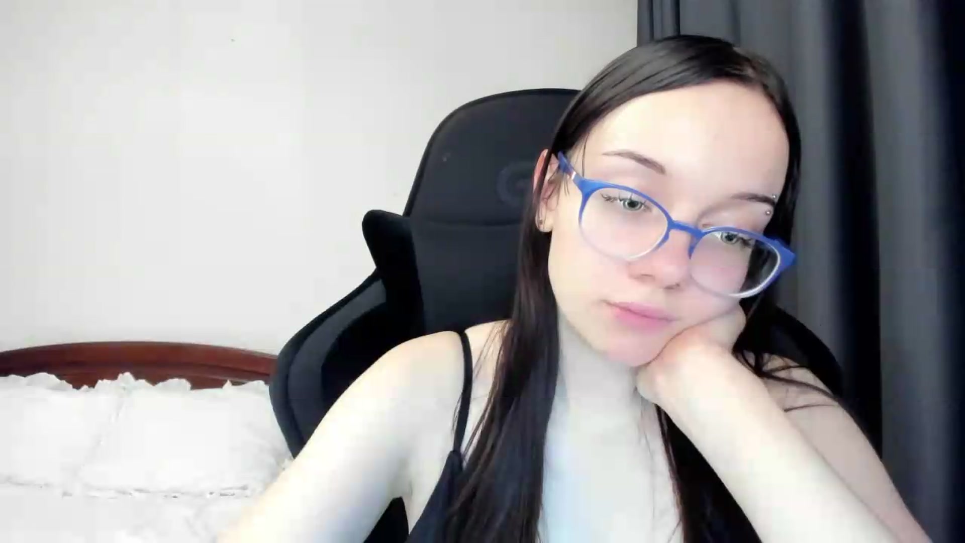 Gallery image thumbnail from Baby_Melania's myfreecams stream on, 05/22/2026, 24:41 image 17 of 20