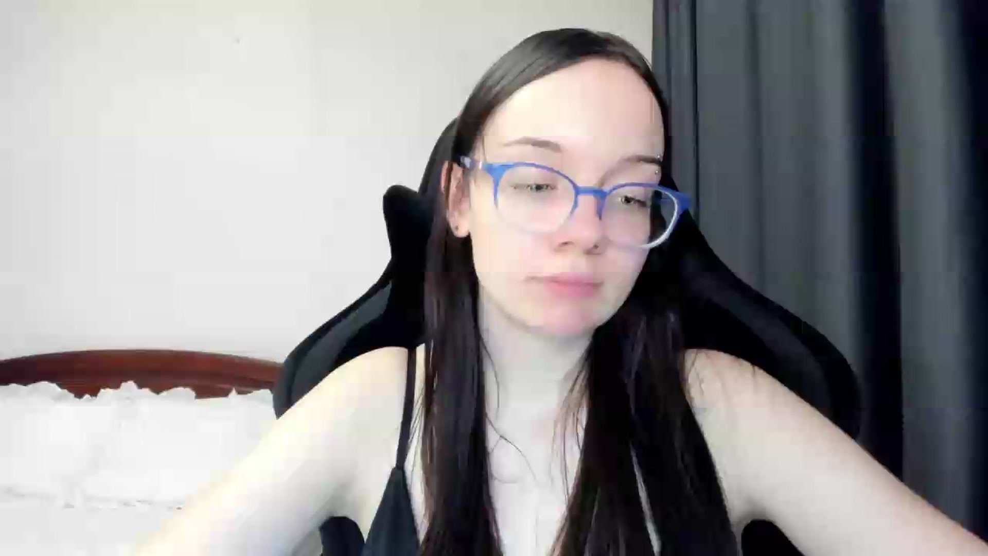 Gallery image thumbnail from Baby_Melania's myfreecams stream on, 05/22/2026, 24:41 image 13 of 20