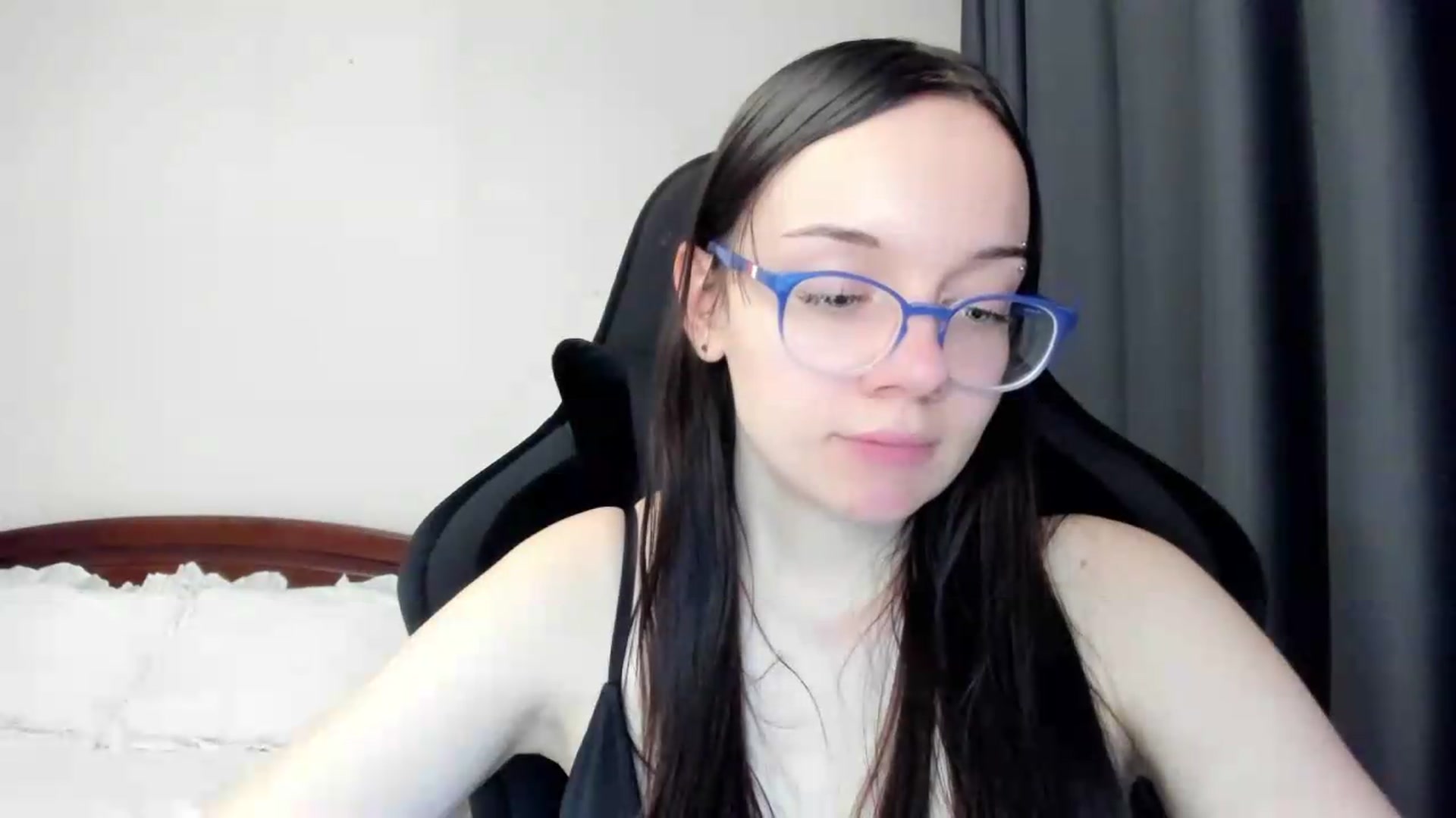 Gallery image thumbnail from Baby_Melania's myfreecams stream on, 05/22/2026, 24:41 image 8 of 20