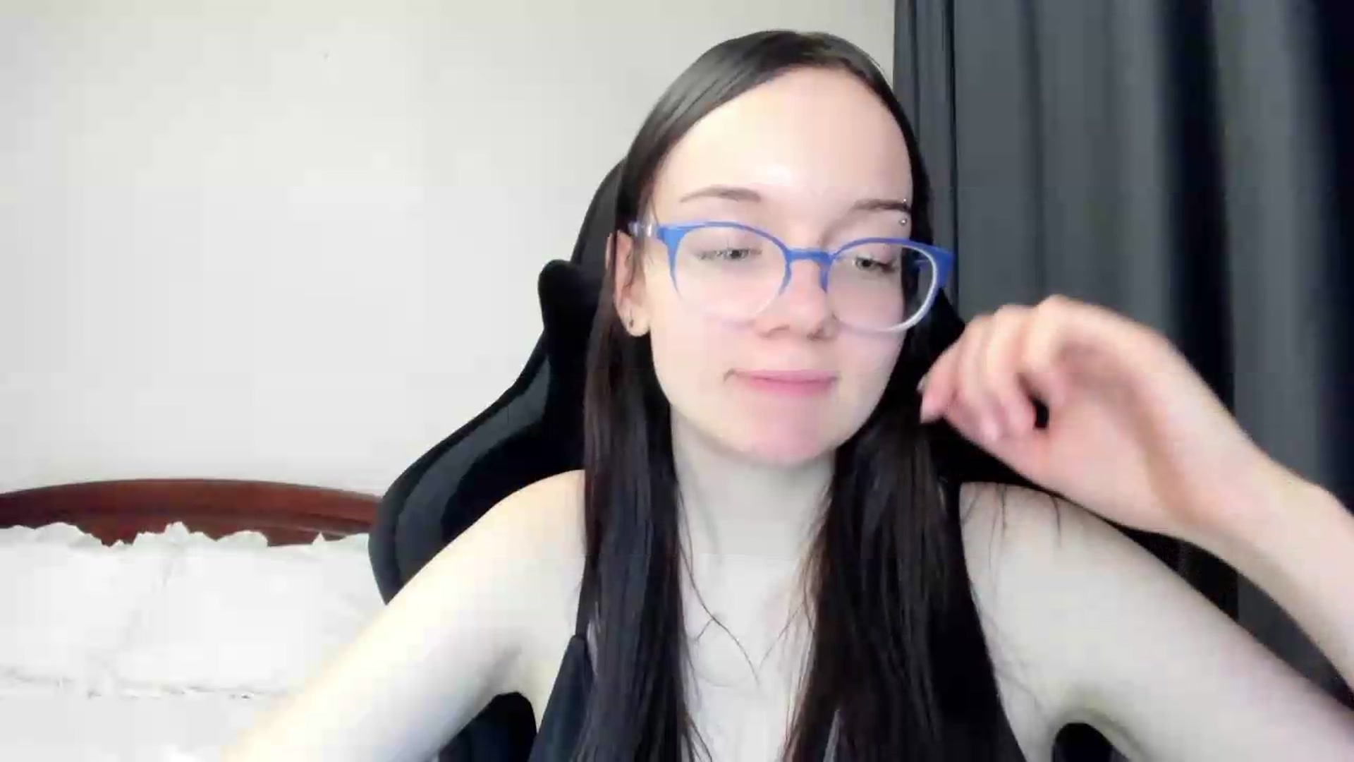 Gallery image thumbnail from Baby_Melania's myfreecams stream on, 05/22/2026, 24:41 image 11 of 20