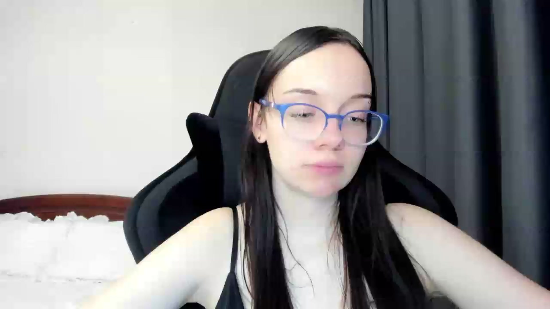 Gallery image thumbnail from Baby_Melania's myfreecams stream on, 05/22/2026, 24:41 image 6 of 20
