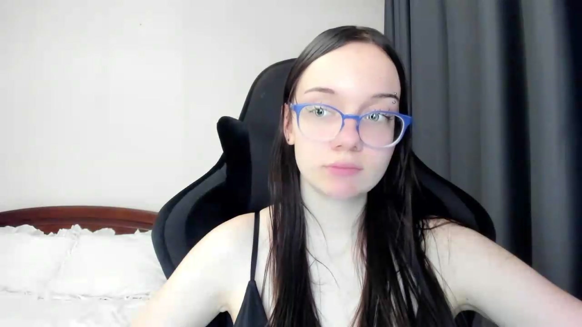 Gallery image thumbnail from Baby_Melania's myfreecams stream on, 05/22/2026, 24:41 image 16 of 20