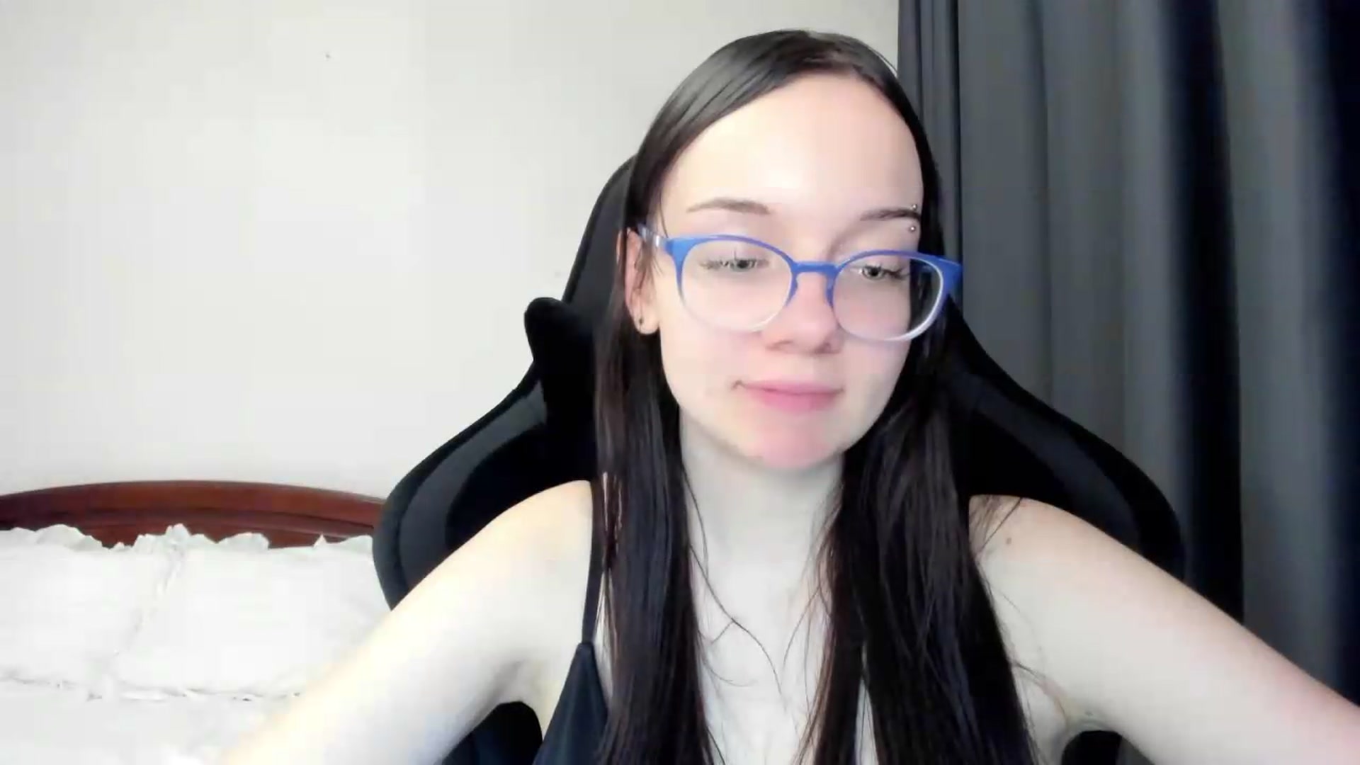 Gallery image thumbnail from Baby_Melania's myfreecams stream on, 05/22/2026, 24:41 image 9 of 20