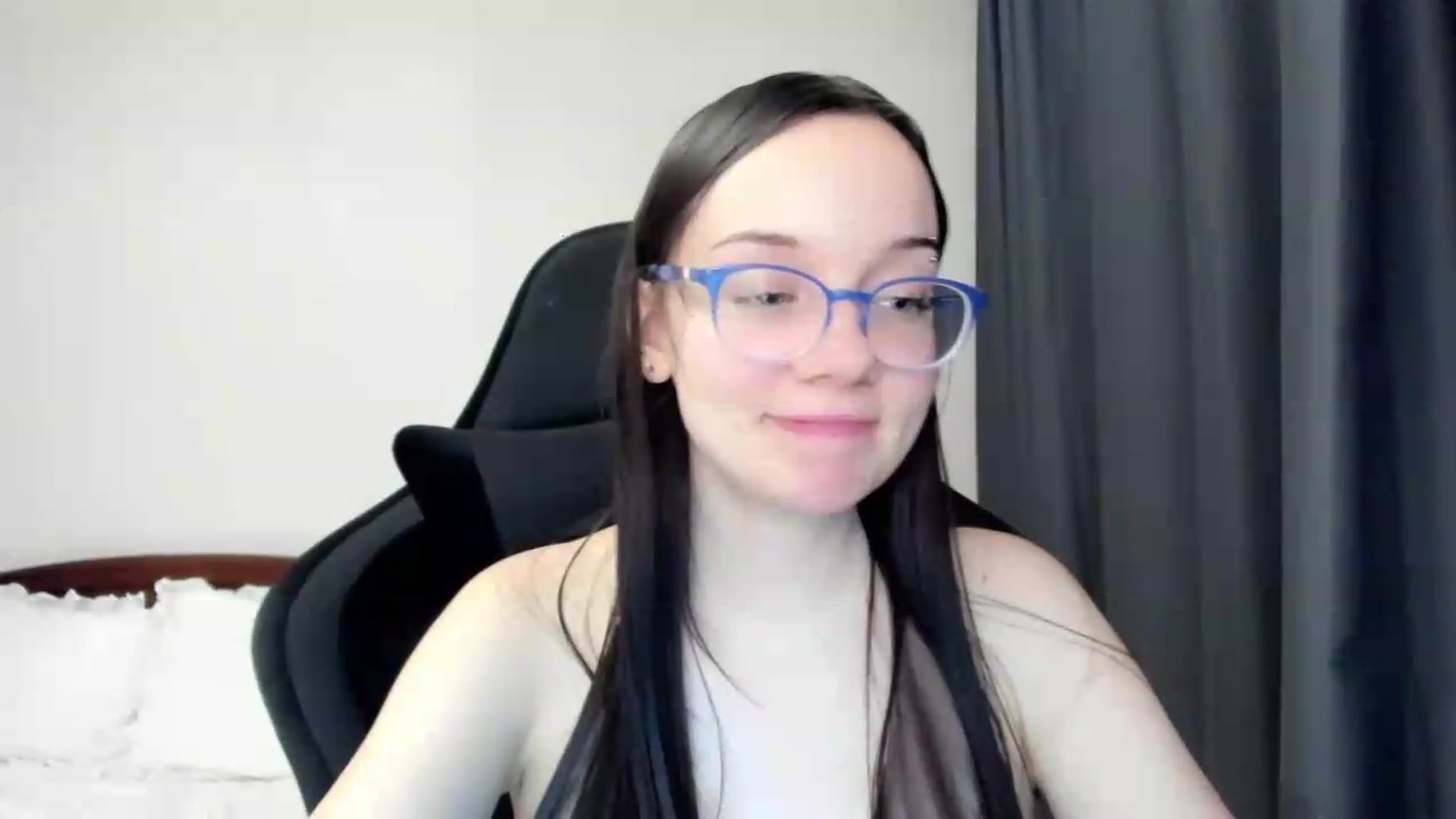 Gallery image thumbnail from Baby_Melania's myfreecams stream on, 05/22/2026, 22:51 image 7 of 20