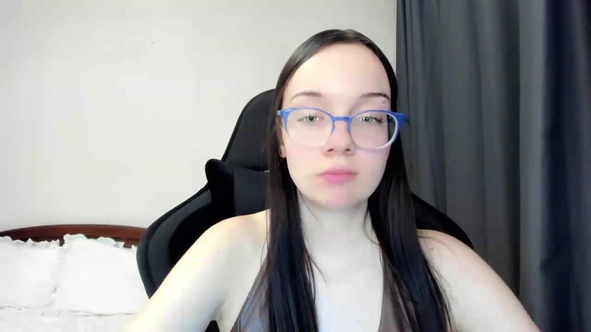 Gallery image thumbnail from Baby_Melania's myfreecams stream on, 05/22/2026, 22:51 image 12 of 20