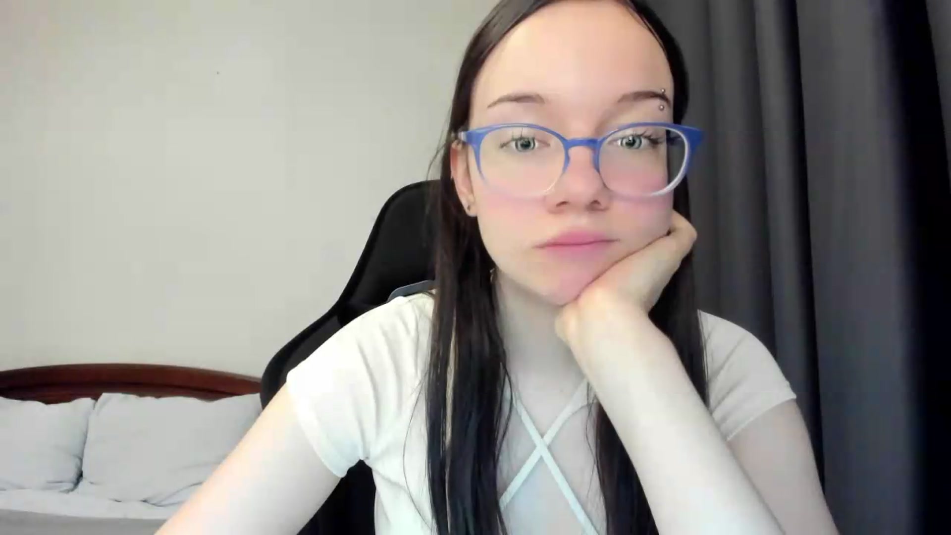 Gallery image thumbnail from Baby_Melania's myfreecams stream on, 05/26/2026, 05:21 image 10 of 20