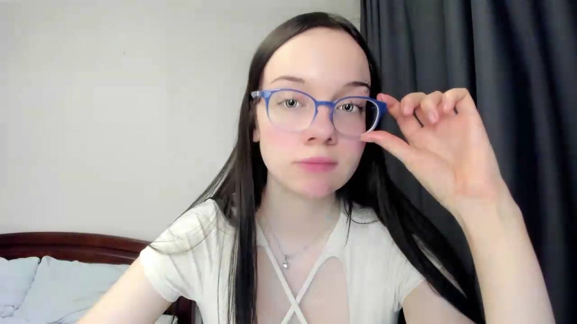 Gallery image thumbnail from Baby_Melania's myfreecams stream on, 05/26/2026, 19:59 image 4 of 20