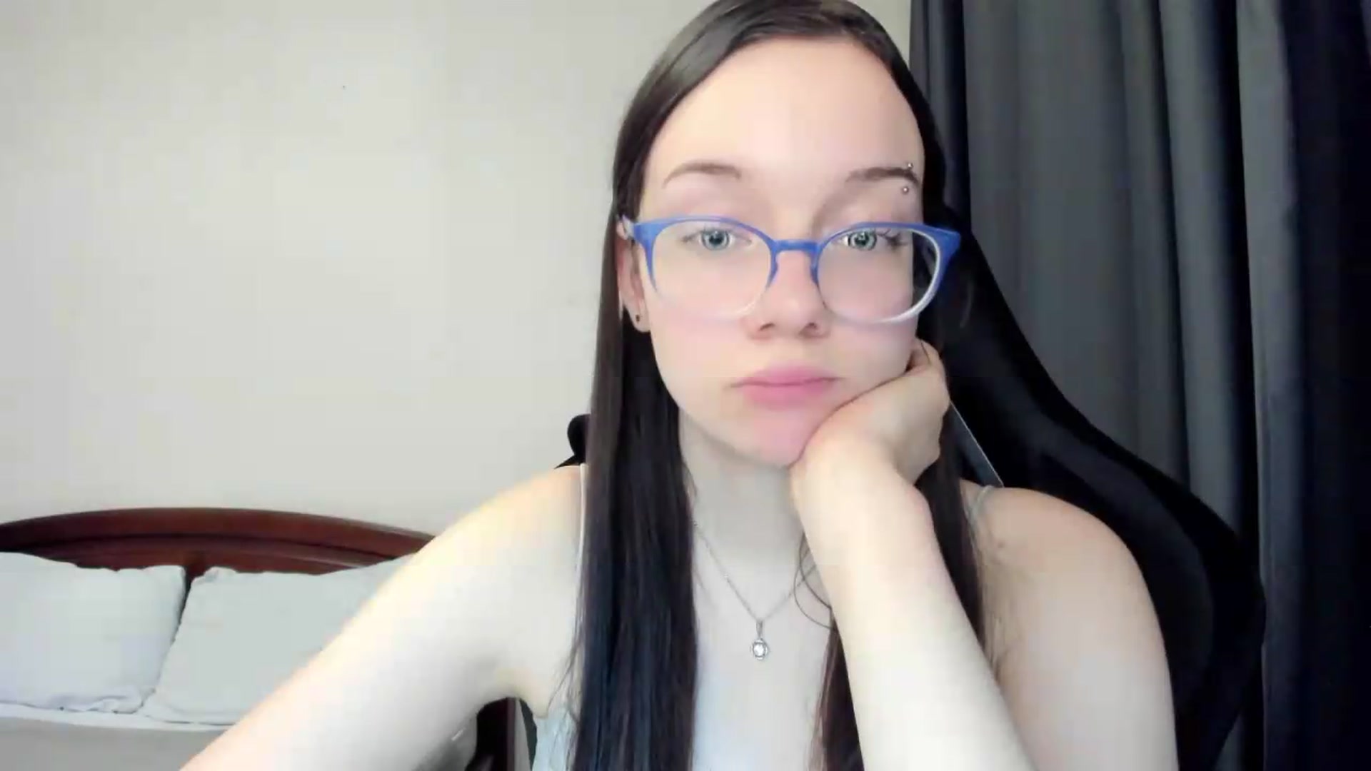 Gallery image thumbnail from Baby_Melania's myfreecams stream on, 05/27/2026, 23:25 image 14 of 20