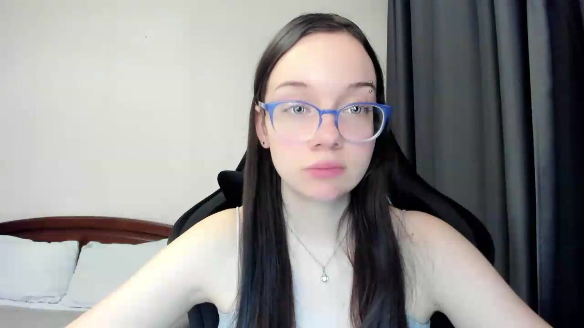 Gallery image thumbnail from Baby_Melania's myfreecams stream on, 05/27/2026, 23:25 image 17 of 20