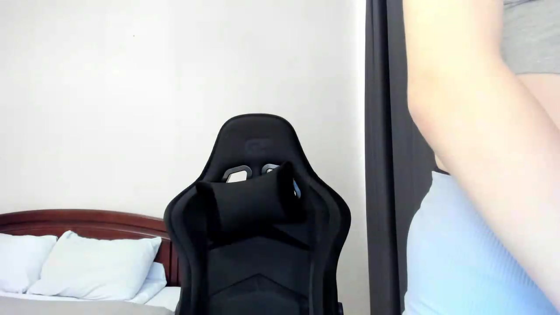 Gallery image thumbnail from Baby_Melania's myfreecams stream on, 05/28/2026, 14:53 image 3 of 20