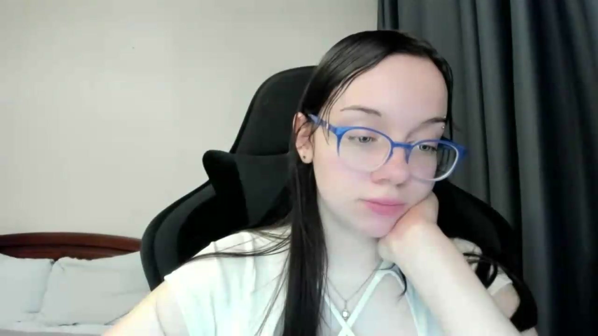 Gallery image thumbnail from Baby_Melania's myfreecams stream on, 05/29/2026, 24:00 image 8 of 20