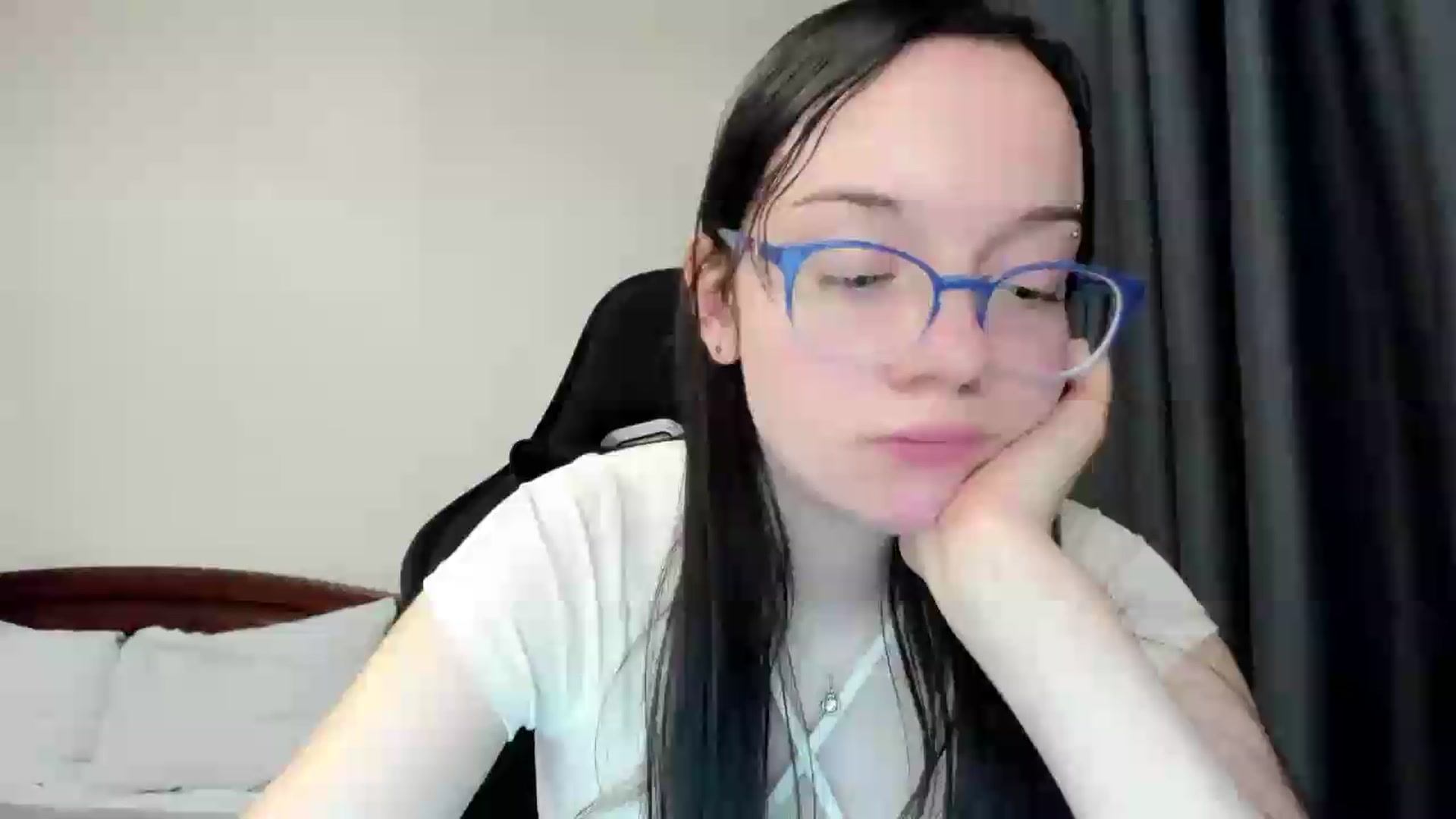 Gallery image thumbnail from Baby_Melania's myfreecams stream on, 05/29/2026, 24:00 image 11 of 20