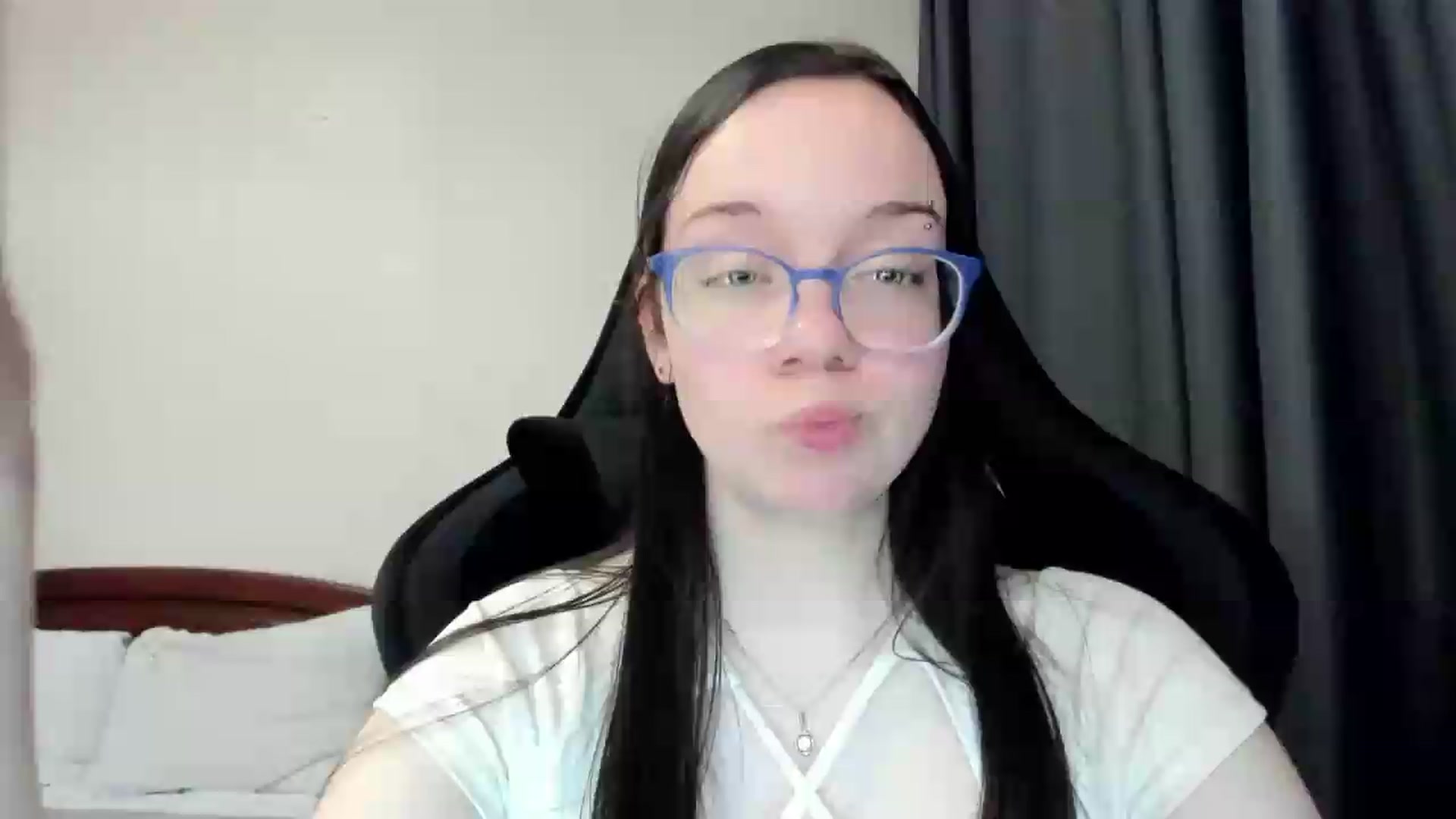 Gallery image thumbnail from Baby_Melania's myfreecams stream on, 05/29/2026, 24:00 image 4 of 20