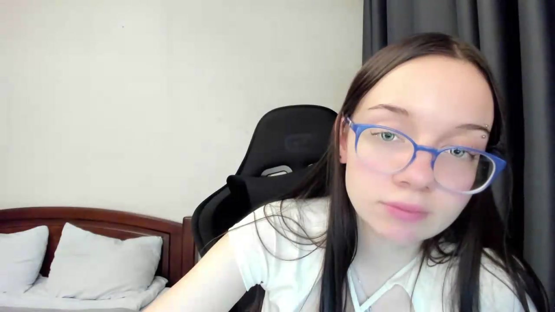 Gallery image thumbnail from Baby_Melania's myfreecams stream on, 05/29/2026, 23:32 image 16 of 20