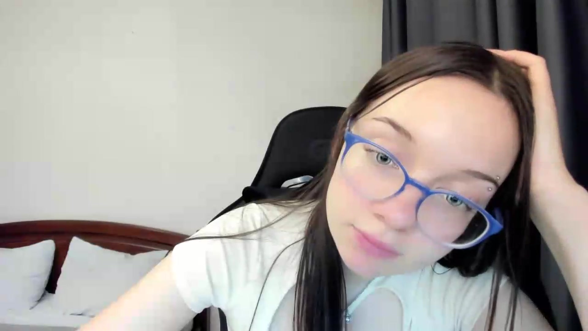 Gallery image thumbnail from Baby_Melania's myfreecams stream on, 05/29/2026, 23:32 image 19 of 20