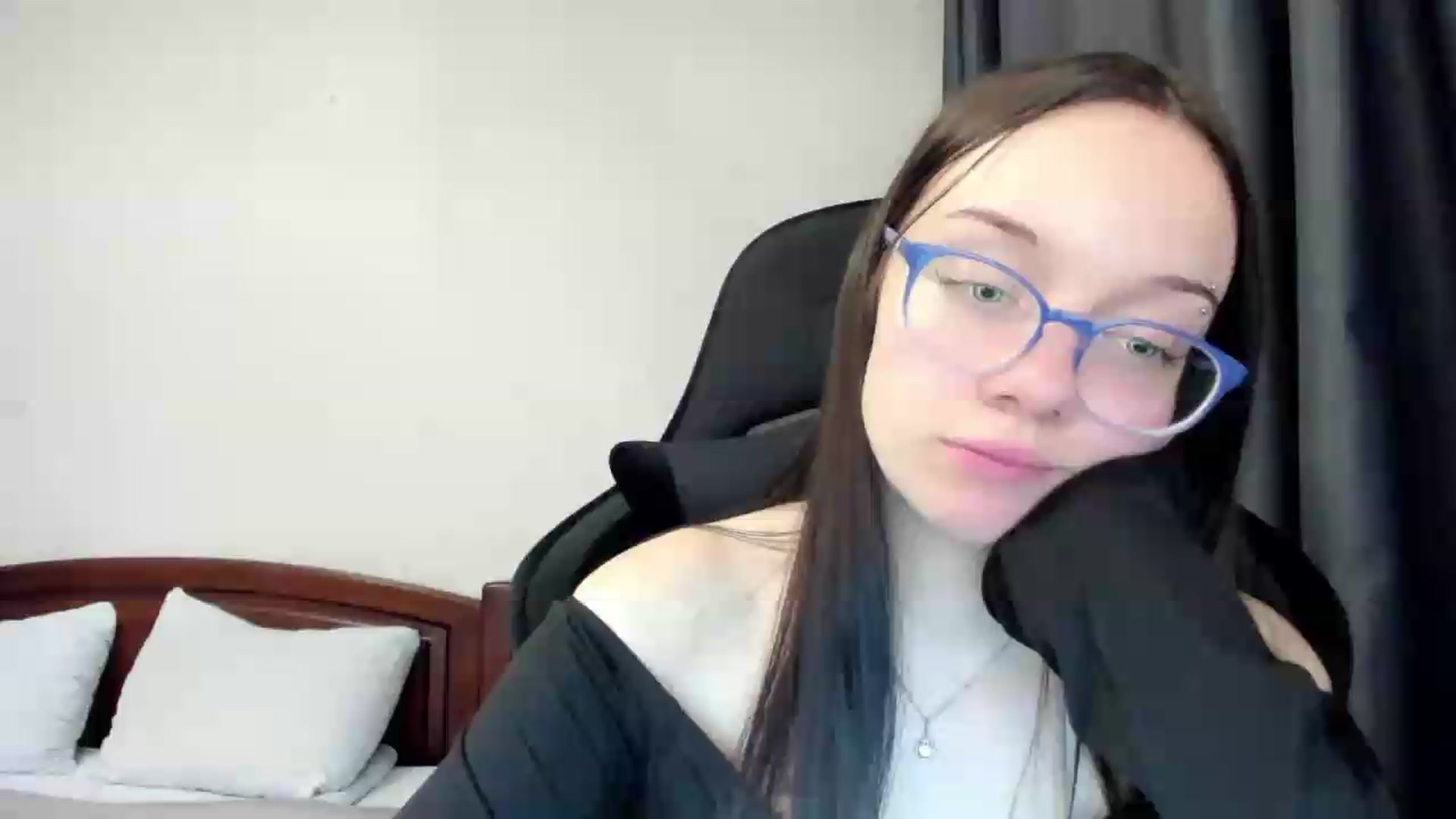 Gallery image thumbnail from Baby_Melania's myfreecams stream on, 05/30/2026, 23:21 image 1 of 20