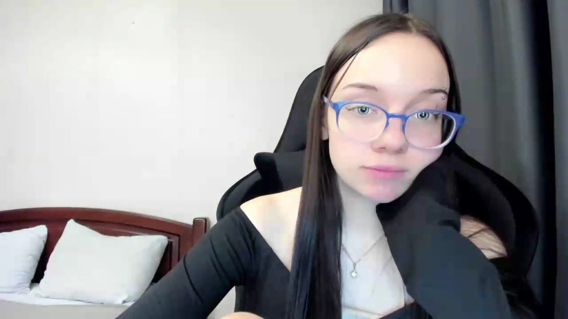 Gallery image thumbnail from Baby_Melania's myfreecams stream on, 05/30/2026, 23:21 image 18 of 20