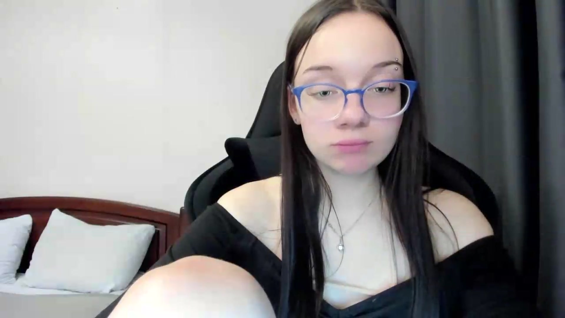 Gallery image thumbnail from Baby_Melania's myfreecams stream on, 05/30/2026, 23:21 image 7 of 20