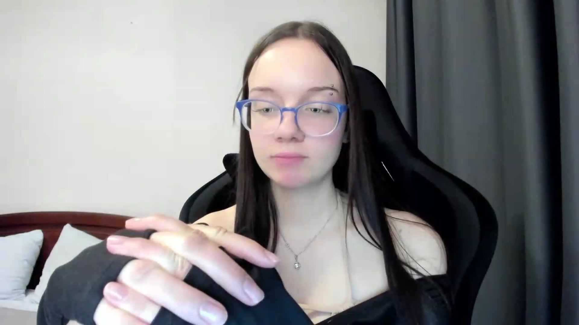 Gallery image thumbnail from Baby_Melania's myfreecams stream on, 05/30/2026, 23:21 image 13 of 20