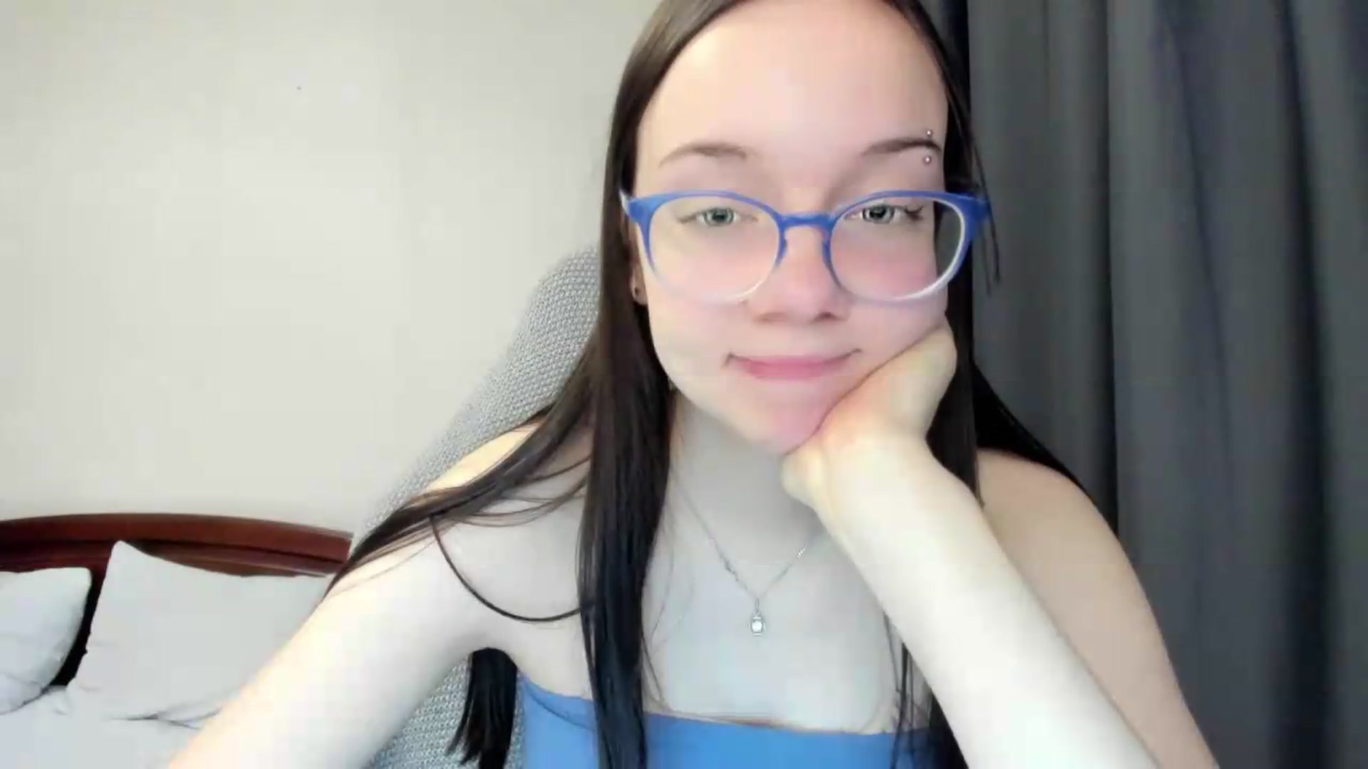 Gallery image thumbnail from Baby_Melania's myfreecams stream on, 05/31/2026, 19:22 image 2 of 20