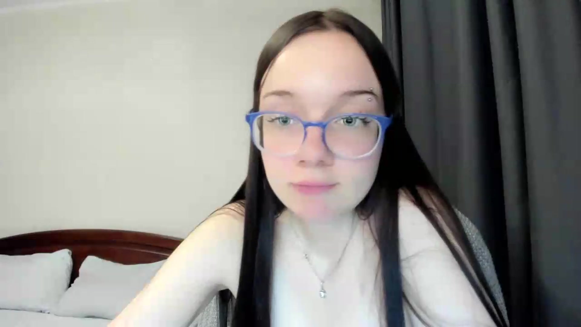 Gallery image thumbnail from Baby_Melania's myfreecams stream on, 06/04/2026, 21:11 image 13 of 20