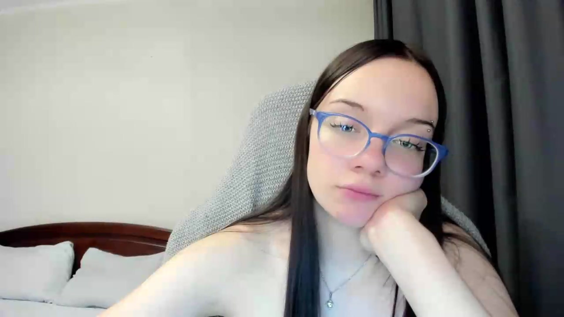 Gallery image thumbnail from Baby_Melania's myfreecams stream on, 06/04/2026, 21:11 image 8 of 20