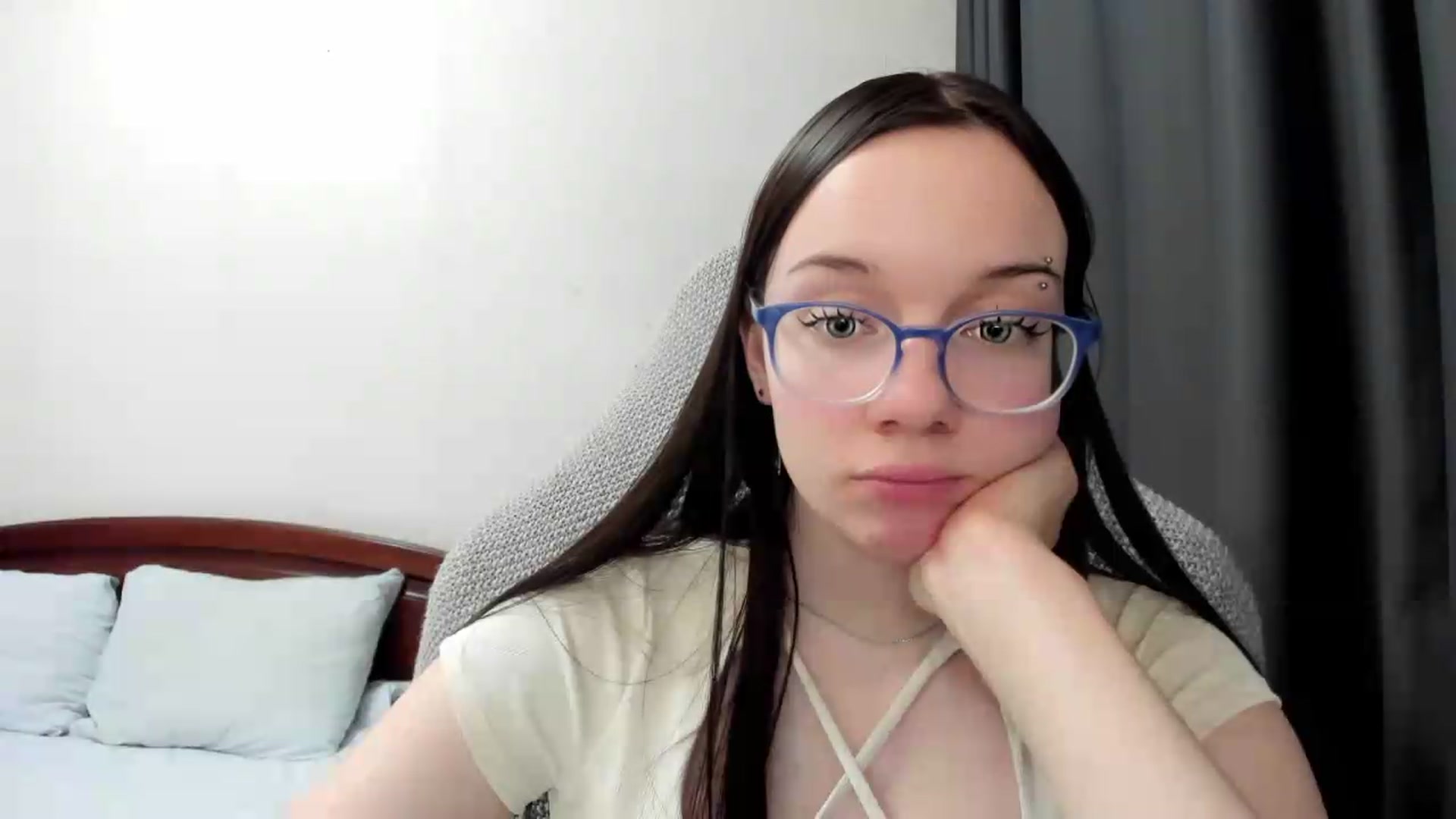 Gallery image thumbnail from Baby_Melania's myfreecams stream on, 06/06/2026, 24:48 image 13 of 20
