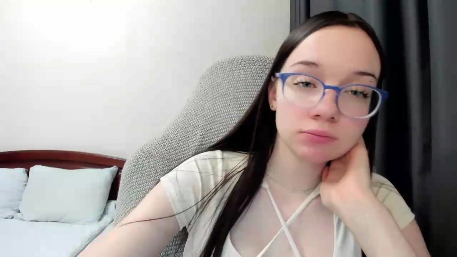 Gallery image thumbnail from Baby_Melania's myfreecams stream on, 06/06/2026, 24:48 image 6 of 20