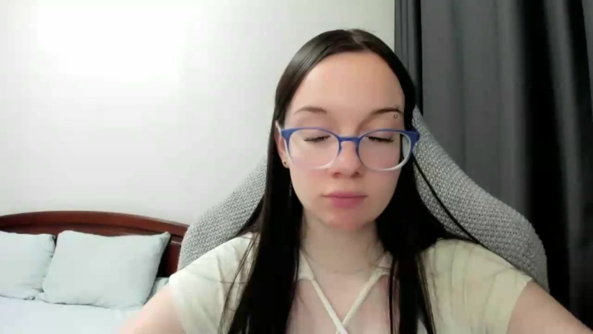 Gallery image thumbnail from Baby_Melania's myfreecams stream on, 06/06/2026, 24:48 image 19 of 20