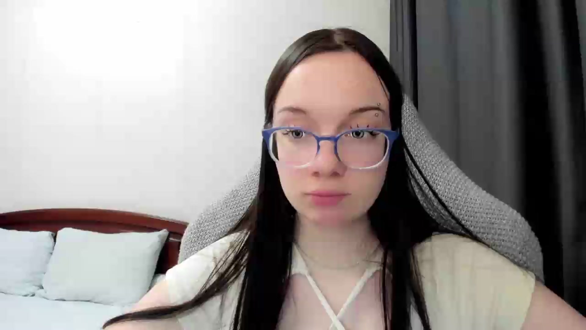 Gallery image thumbnail from Baby_Melania's myfreecams stream on, 06/06/2026, 24:48 image 18 of 20
