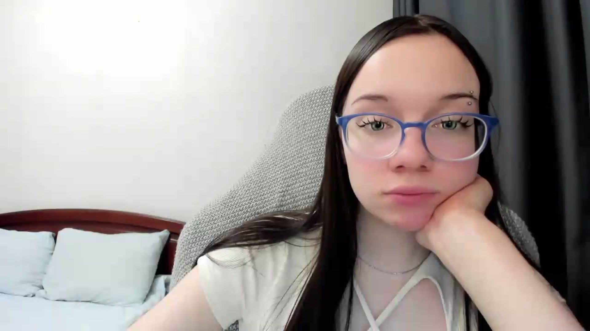 Gallery image thumbnail from Baby_Melania's myfreecams stream on, 06/06/2026, 24:48 image 15 of 20