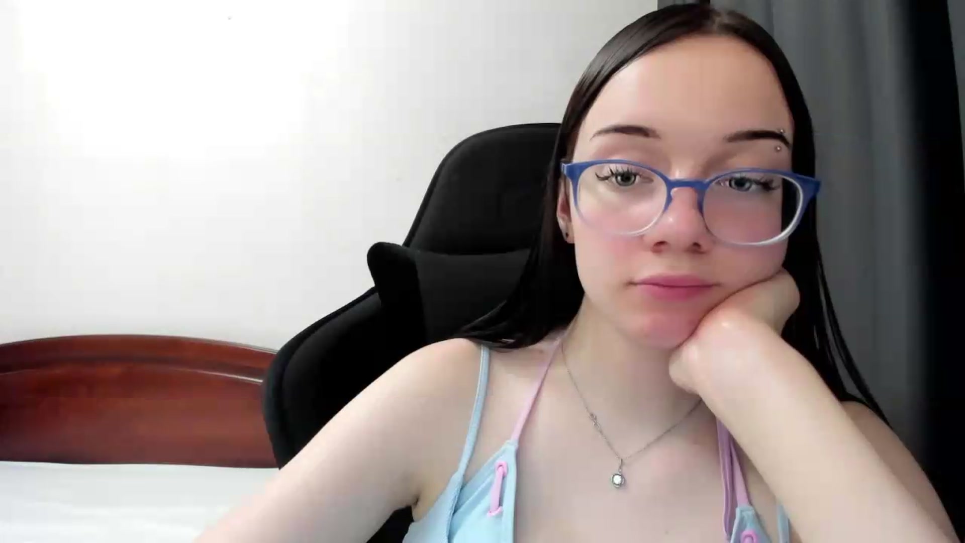 Gallery image thumbnail from Baby_Melania's myfreecams stream on, 06/10/2026, 22:57 image 16 of 20