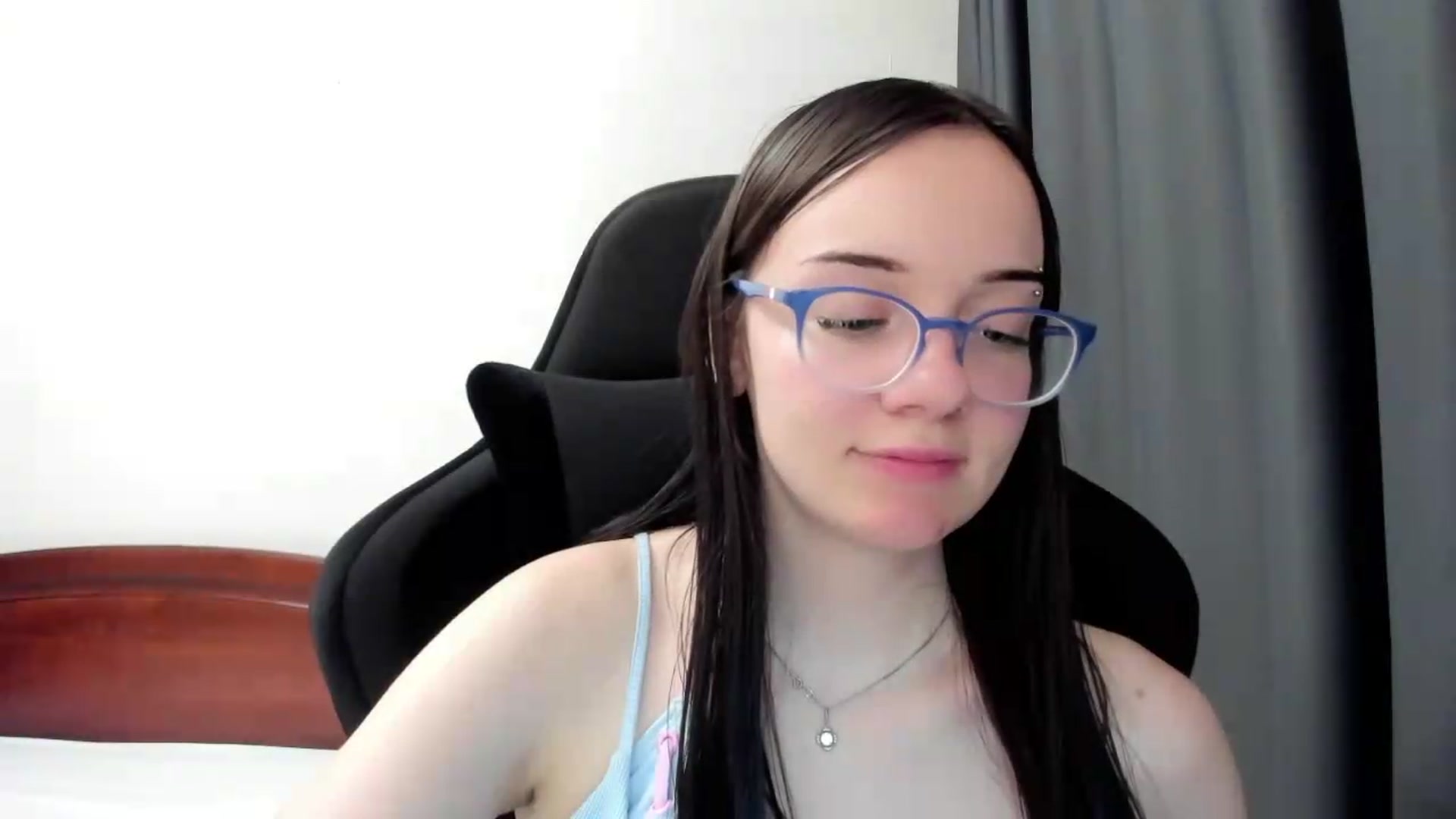 Gallery image thumbnail from Baby_Melania's myfreecams stream on, 06/11/2026, 02:59 image 17 of 20
