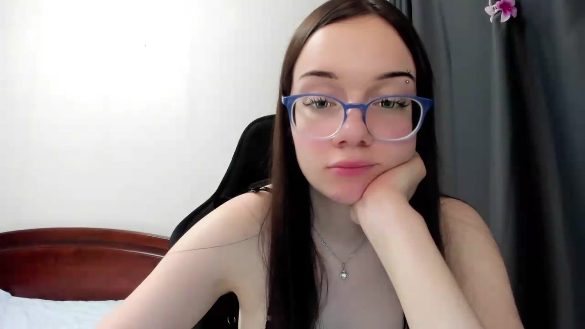Gallery image thumbnail from Baby_Melania's myfreecams stream on, 06/11/2026, 18:54 image 10 of 20