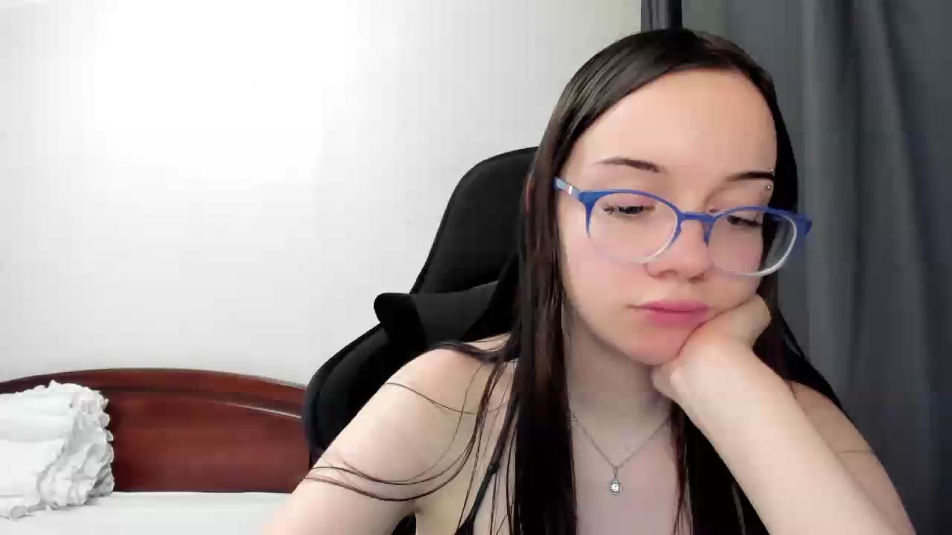 Gallery image thumbnail from Baby_Melania's myfreecams stream on, 06/12/2026, 23:02 image 13 of 20
