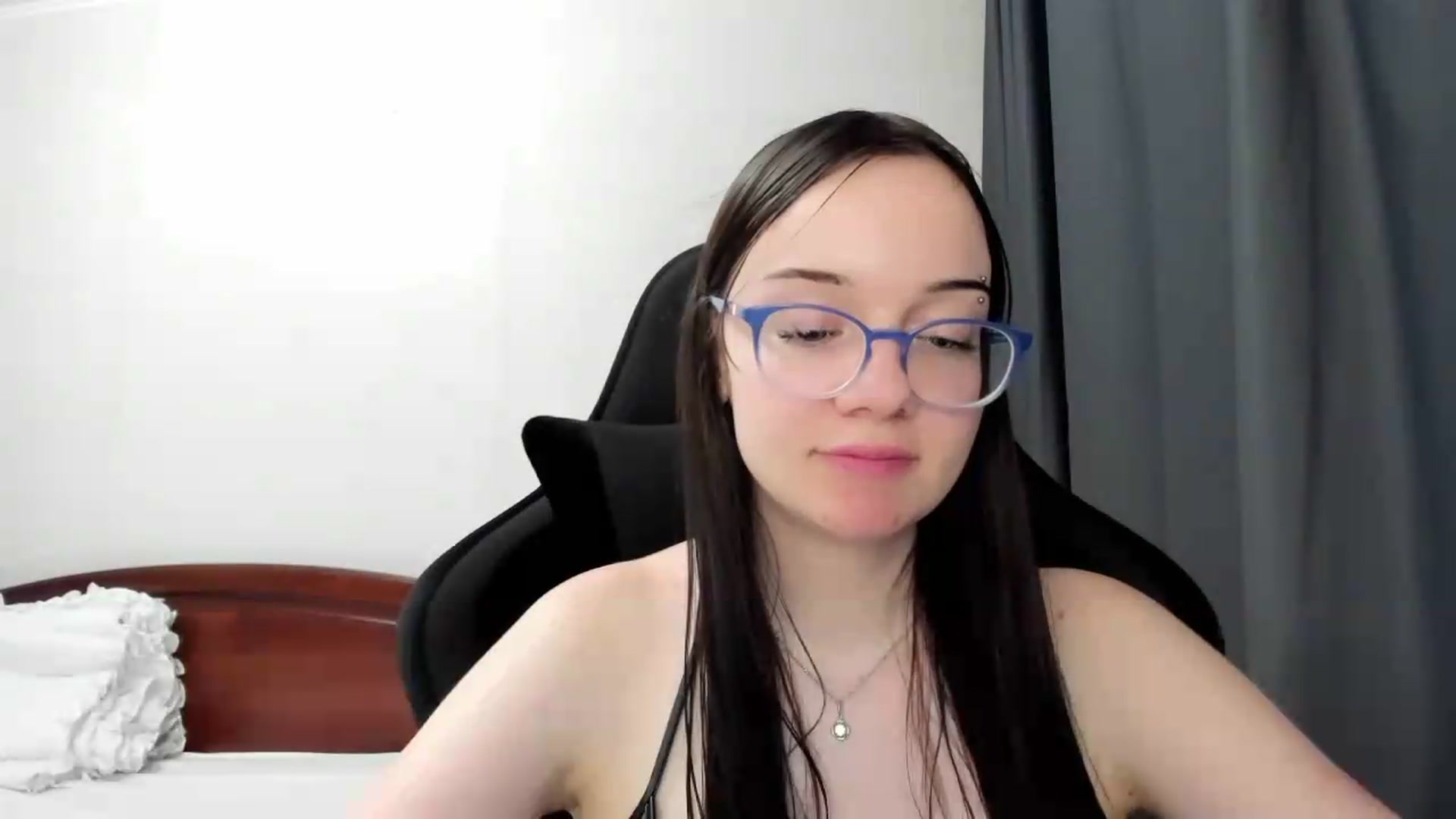 Gallery image thumbnail from Baby_Melania's myfreecams stream on, 06/13/2026, 02:04 image 15 of 20