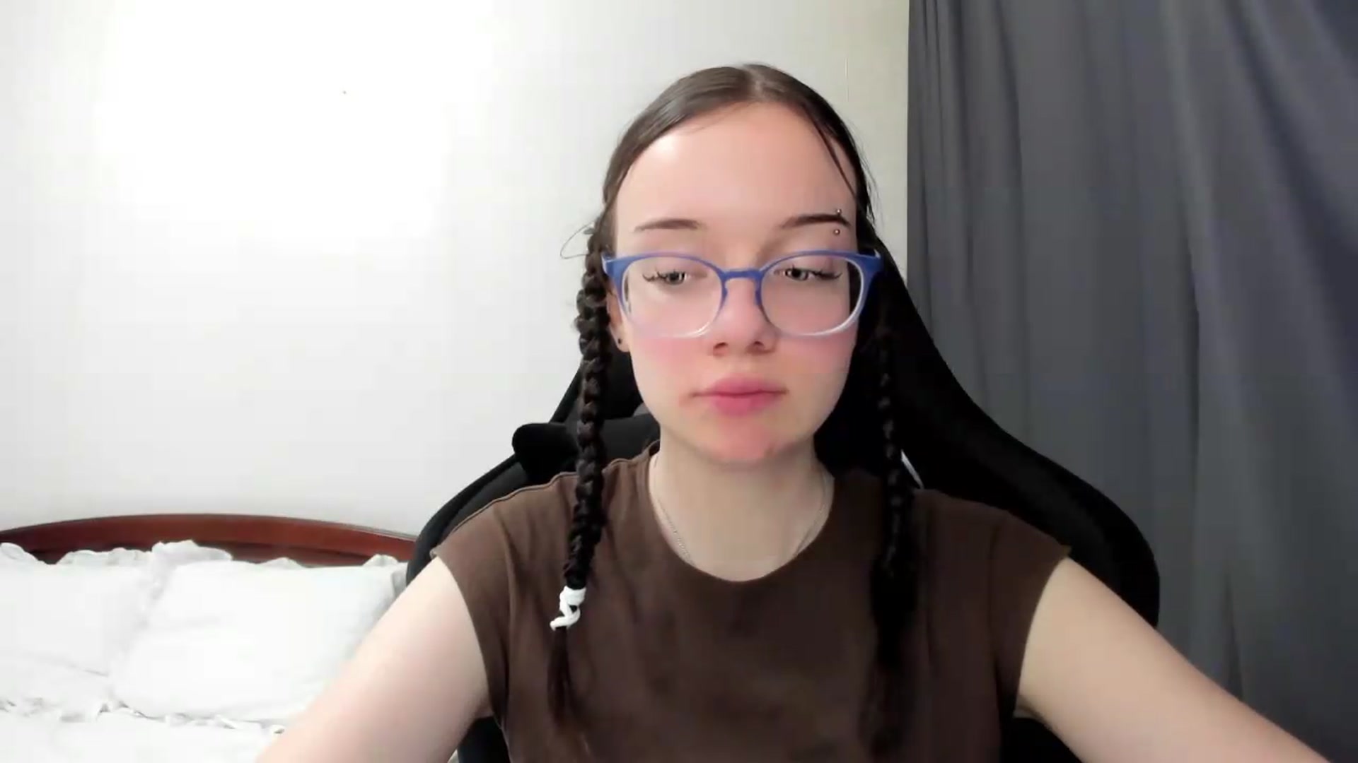 Gallery image thumbnail from Baby_Melania's myfreecams stream on, 06/14/2026, 24:22 image 4 of 20