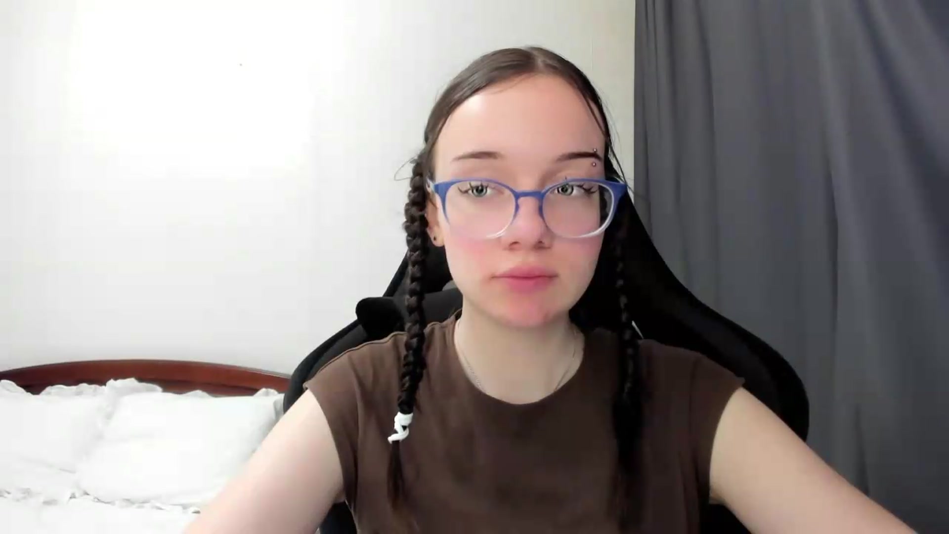 Gallery image thumbnail from Baby_Melania's myfreecams stream on, 06/14/2026, 24:22 image 5 of 20