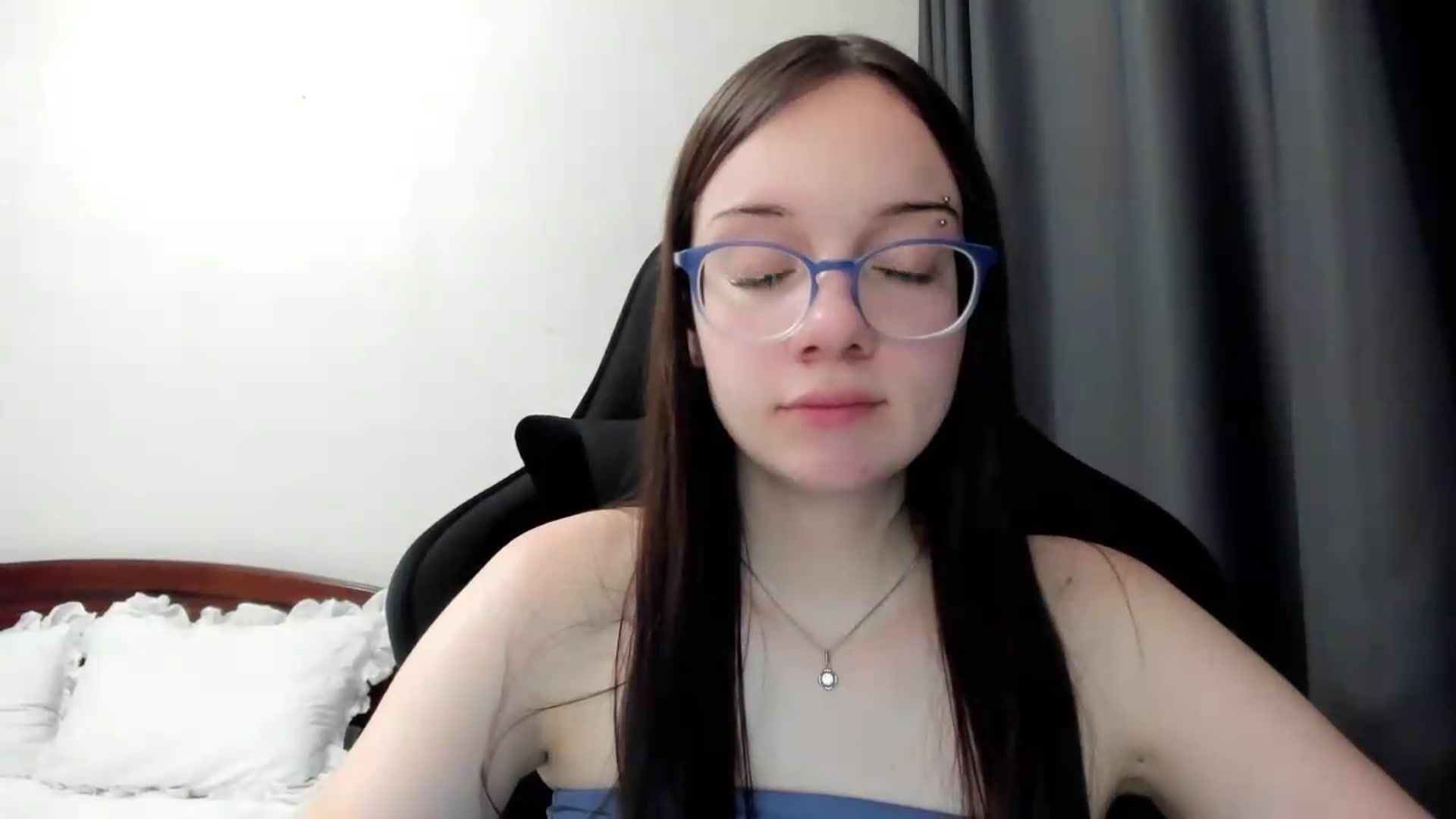 Gallery image thumbnail from Baby_Melania's myfreecams stream on, 06/19/2026, 22:54 image 4 of 20