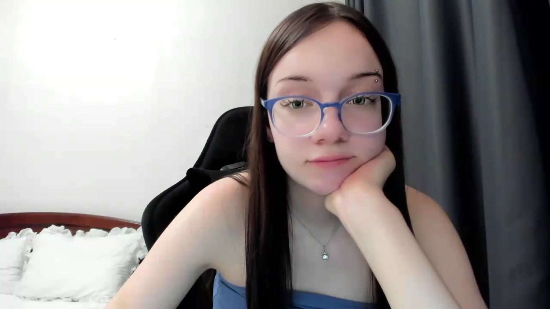 Gallery image thumbnail from Baby_Melania's myfreecams stream on, 06/19/2026, 22:54 image 6 of 20