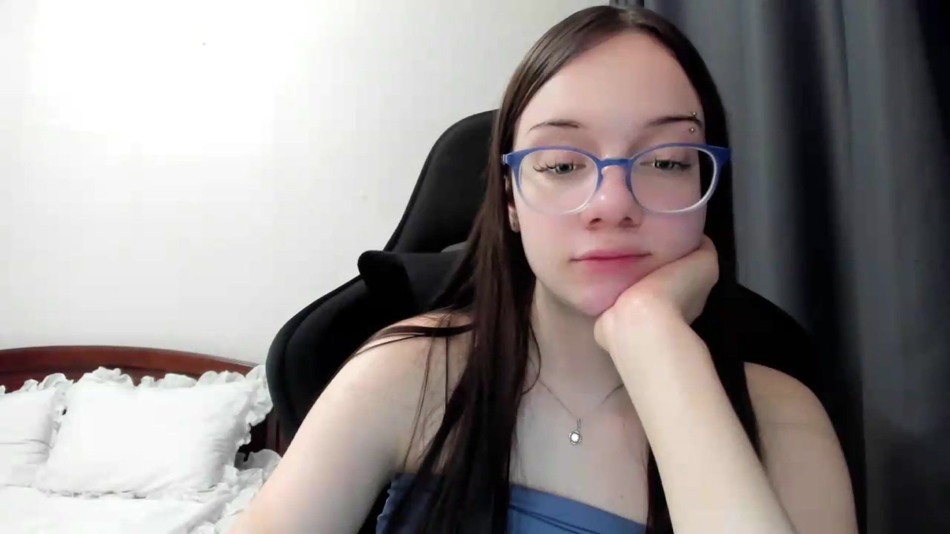Gallery image thumbnail from Baby_Melania's myfreecams stream on, 06/19/2026, 22:54 image 2 of 20